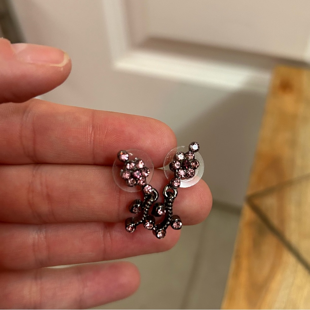 Y2K fairy pink jeweled earrings - stud earrings - PERFECT condition